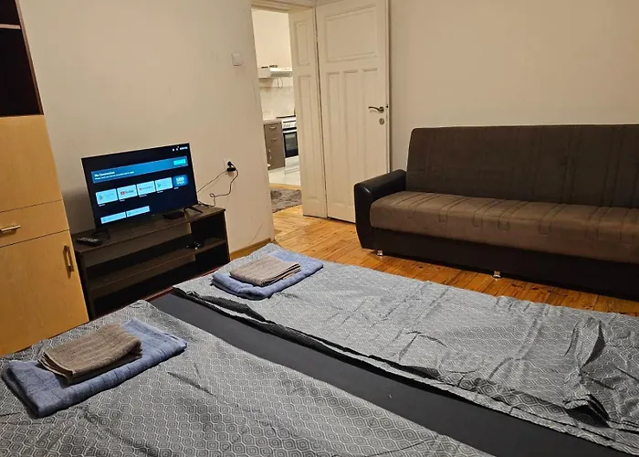 Super 2br Free Parking *