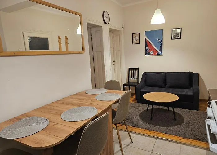 Super 2br Free Parking *