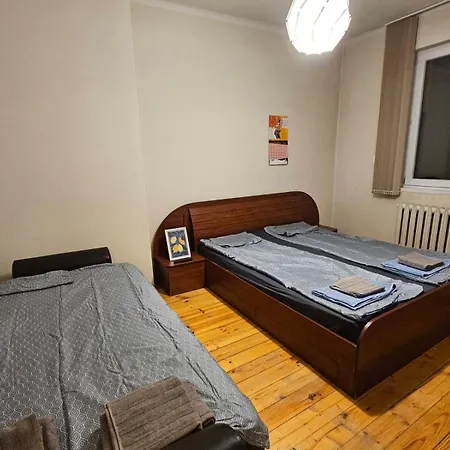 Super 2br Free Parking Apartment