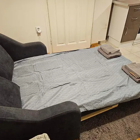 Super 2br Free Parking Apartment